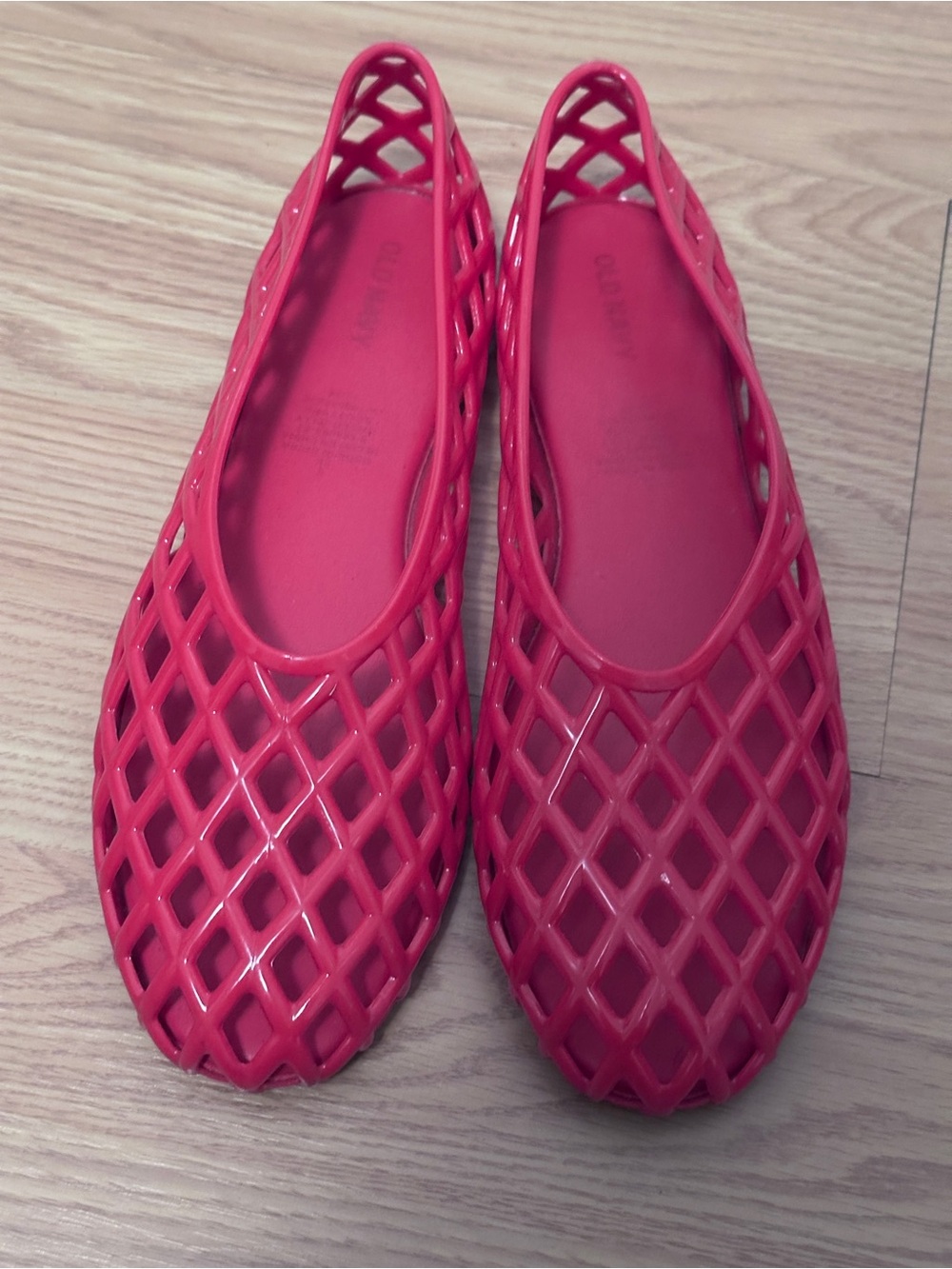 Old Navy Women's Red Jelly Flats